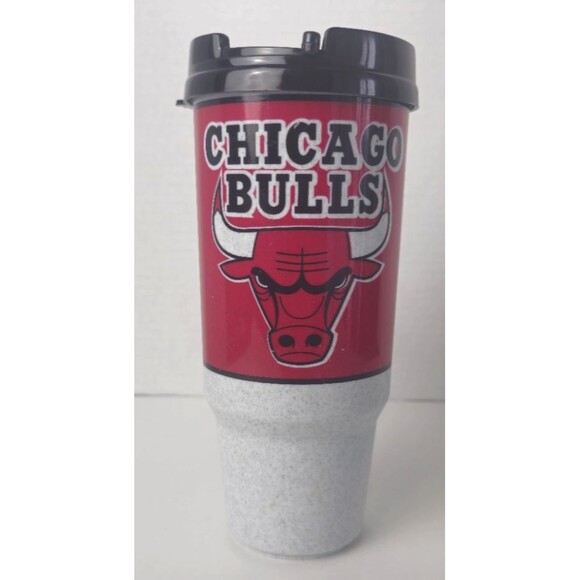 Vtg Chicago Bulls Scottie Pippen 1990's Lg Poster, Travel Mug, & SkyBox Card #46 - Picture 7 of 16